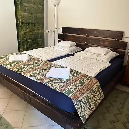 Parraghegy Apartman * Zalaszanto