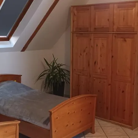 Feriehus Parraghegy Apartman Zalaszanto